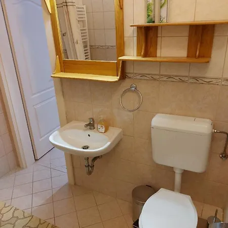Yvette Apartman